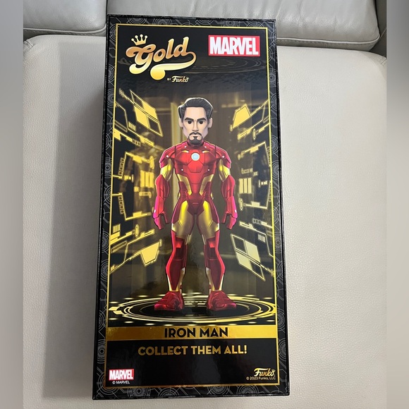 NWB - Funko x Marvel x VeVe Funko Gold 18” Iron Man Collectible - Gold 1/450 - Picture 7 of 11